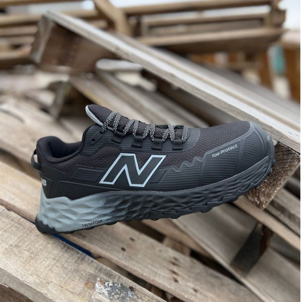 New Balance Fresh Foam Cremorne Men's Lightweight Composite Toe Safety CSA Shoe MCFCEHP-B - Black/Grey