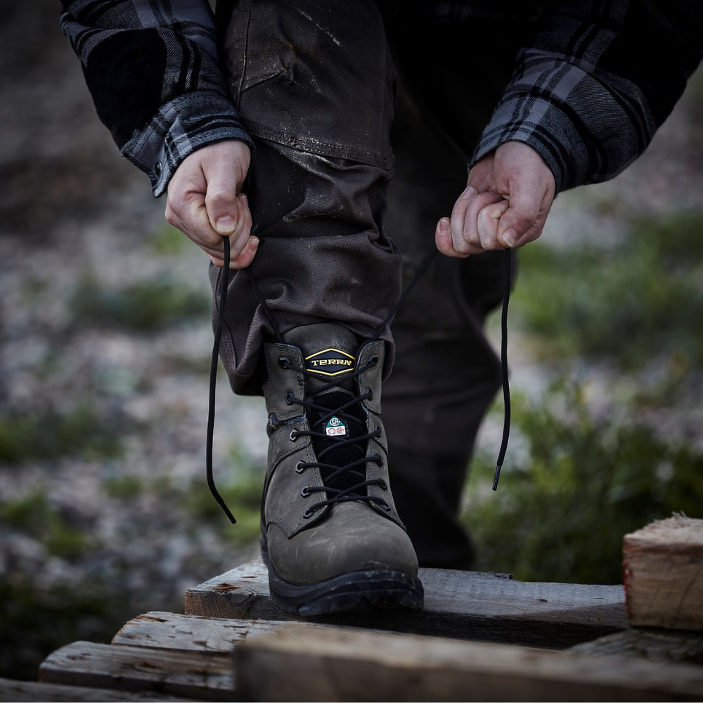 Metal free 2025 work boots canada